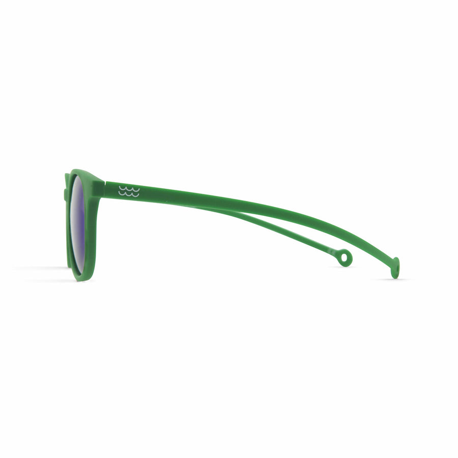 Arroyo sunglasses come with a sustainable package including recycled PVC storage, a nylon pouch for lens care, and a plantable pencil, all backed by a 2-year warranty