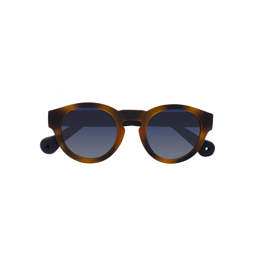 SAGUARA: Sustainable eyewear made from recycled HDPE plastic and tires, reducing landfill waste